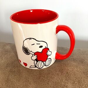 Snoopy peanuts heart  mug like new